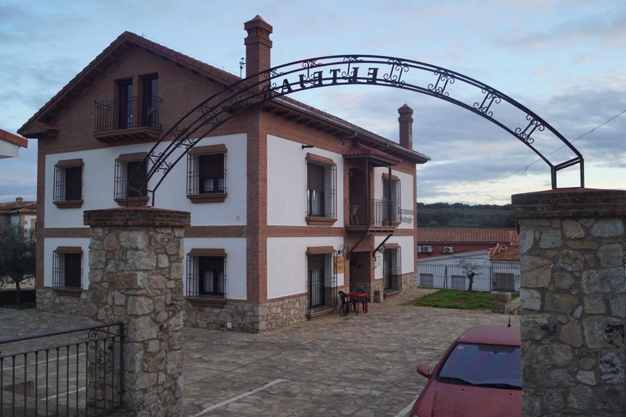 Apartamentos Rurales Monfraguee Torrejón el Rubio Eksteriør billede