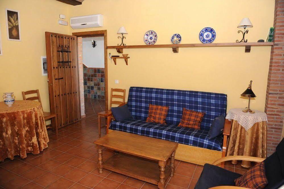 Apartamentos Rurales Monfraguee Torrejón el Rubio Eksteriør billede