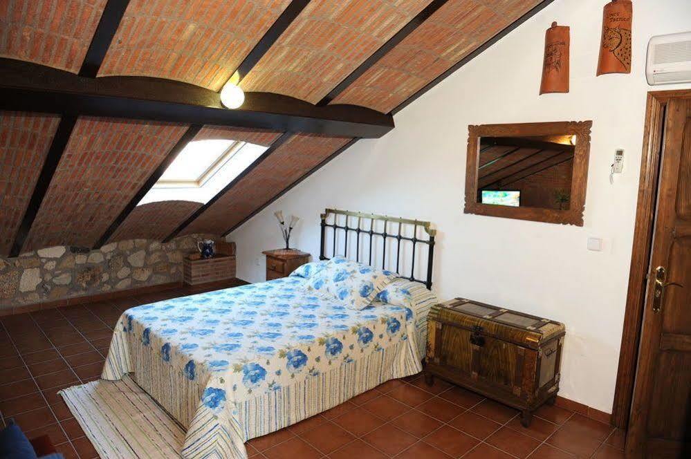 Apartamentos Rurales Monfraguee Torrejón el Rubio Eksteriør billede